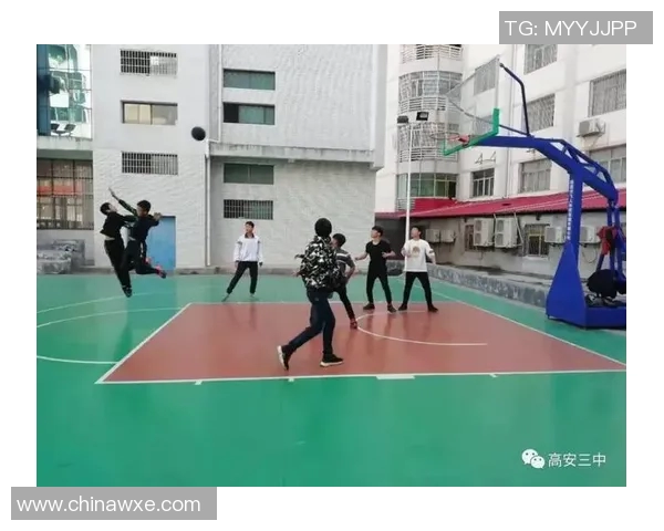 梦想篮球队与火花的激烈对决展现青春热血与团队精神的完美结合