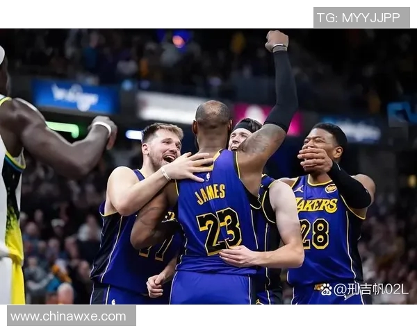 湖人勇士对决将于19日上演球迷期待精彩比赛与激烈对抗