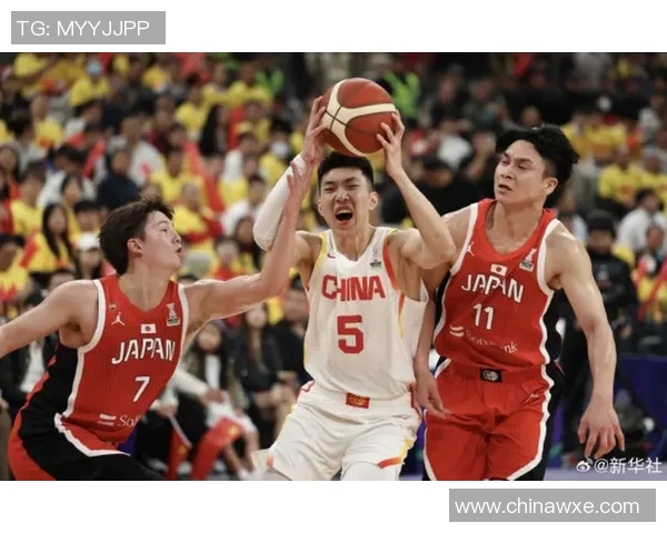 男篮亚洲杯精彩对决日本队迎战中国香港队全力争胜